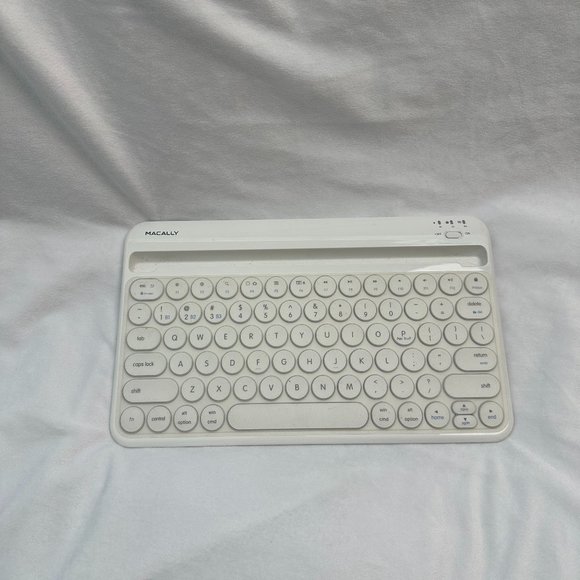 Macally Small Bluetooth Keyboard for Tablet and Phone  standing - White Mini - Picture 4 of 8